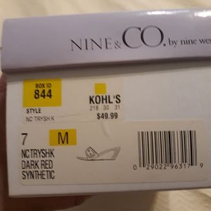 Nine West Size 7 red dress sandals